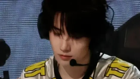 T1零封HLE：团队配合无懈可击，运营与团战执行力碾压对手