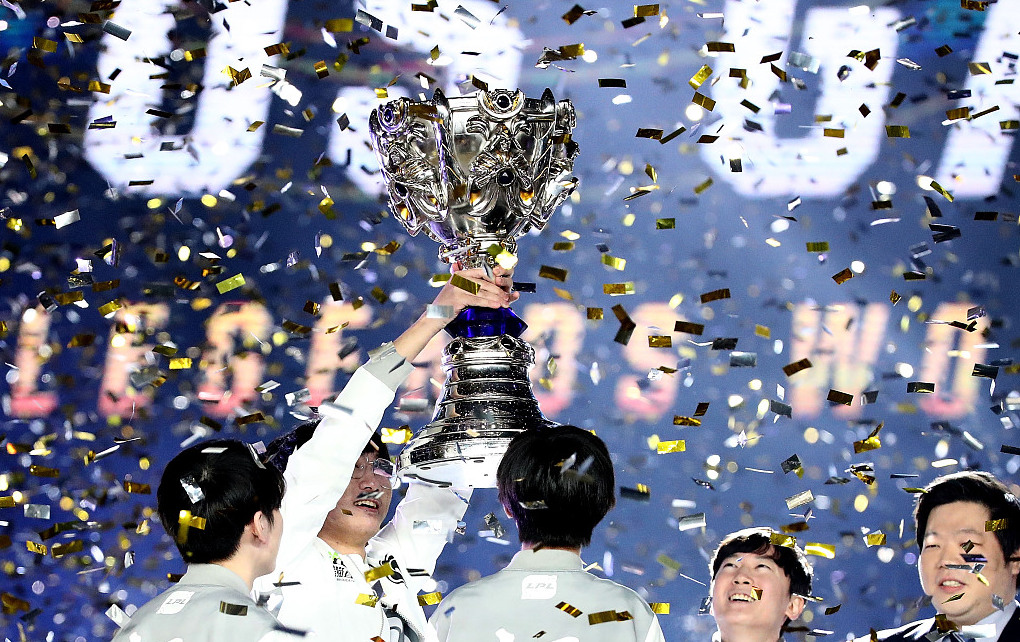 季后赛版本野核英雄加强，IG战队面临版本不匹配挑战，朱开直言实力或下滑